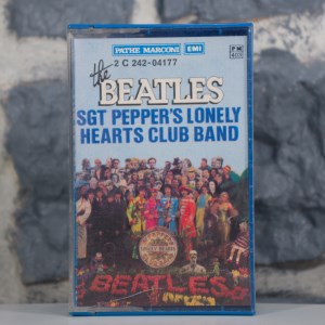 Sgt. Pepper's Lonely Hearts Club Band (01)